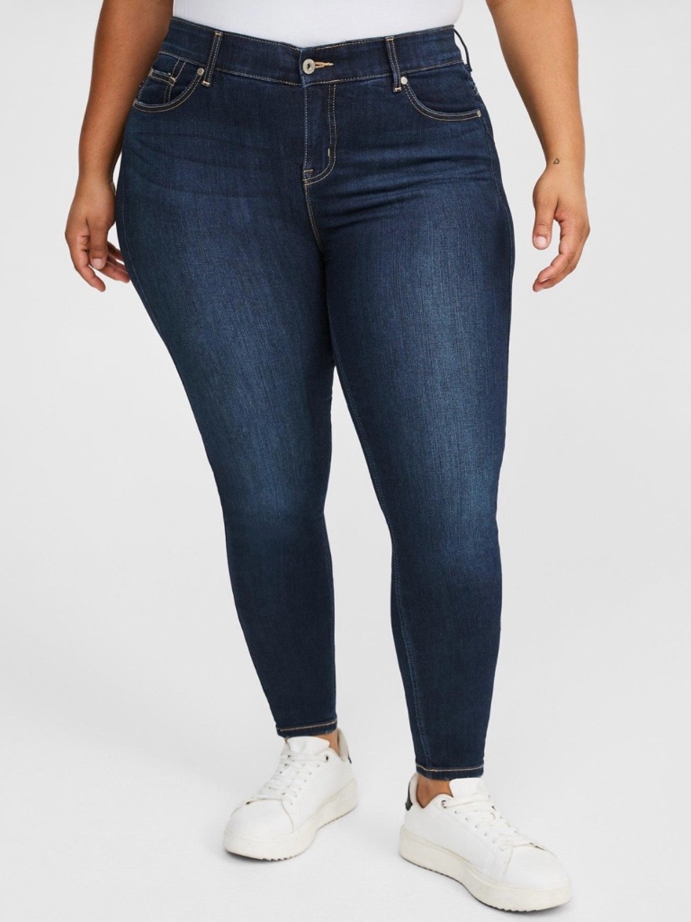 Torrid Jeans Stretch Denim Size 24S NWT